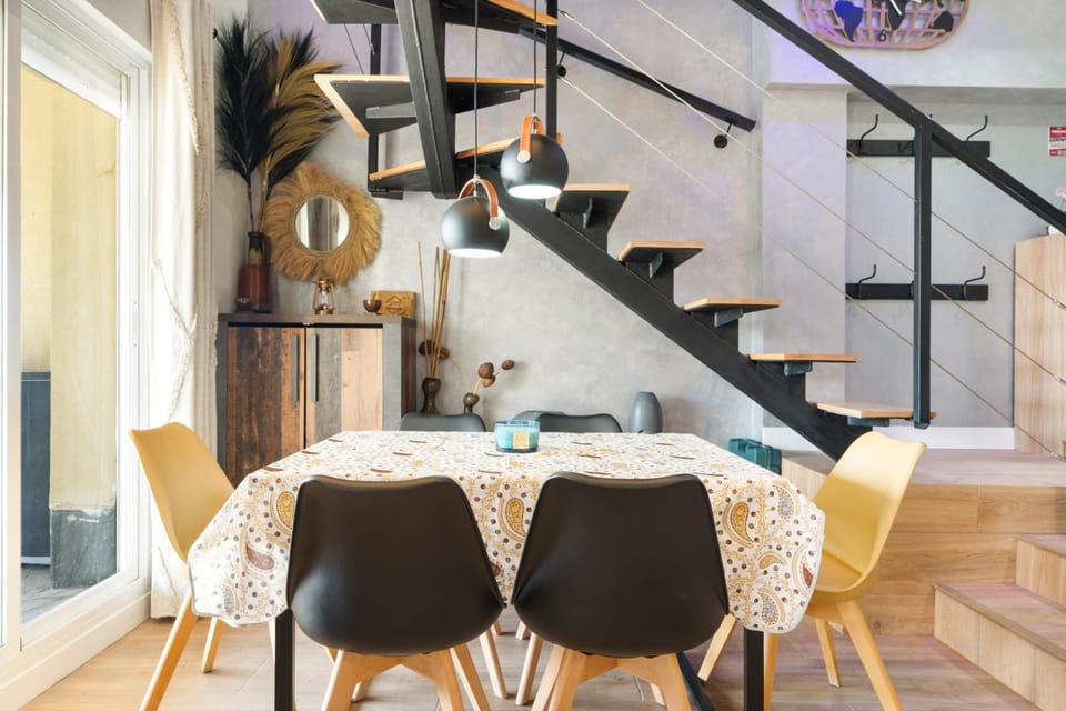 Property building, Living room