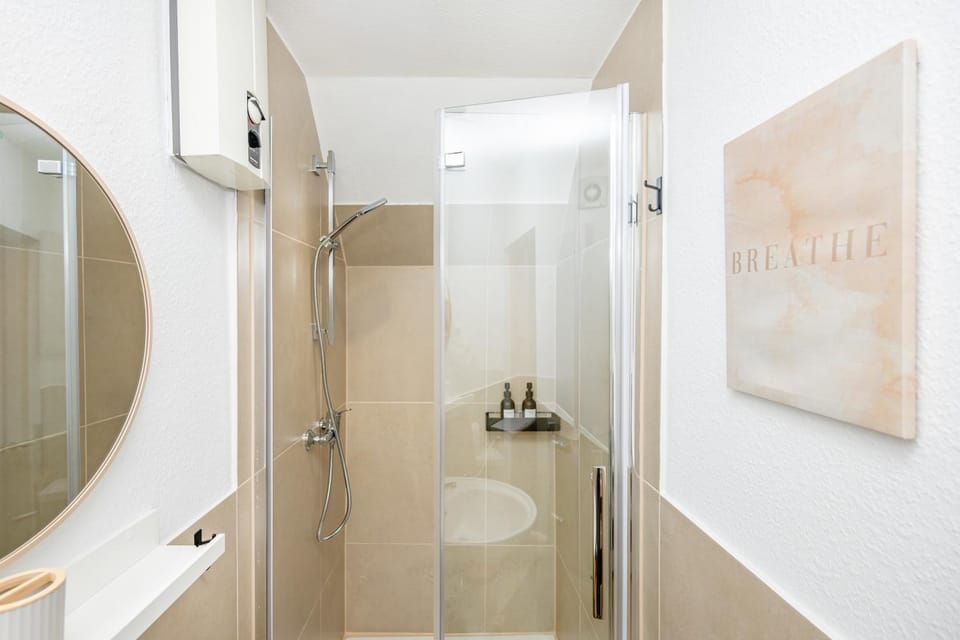 Shower, Bathroom