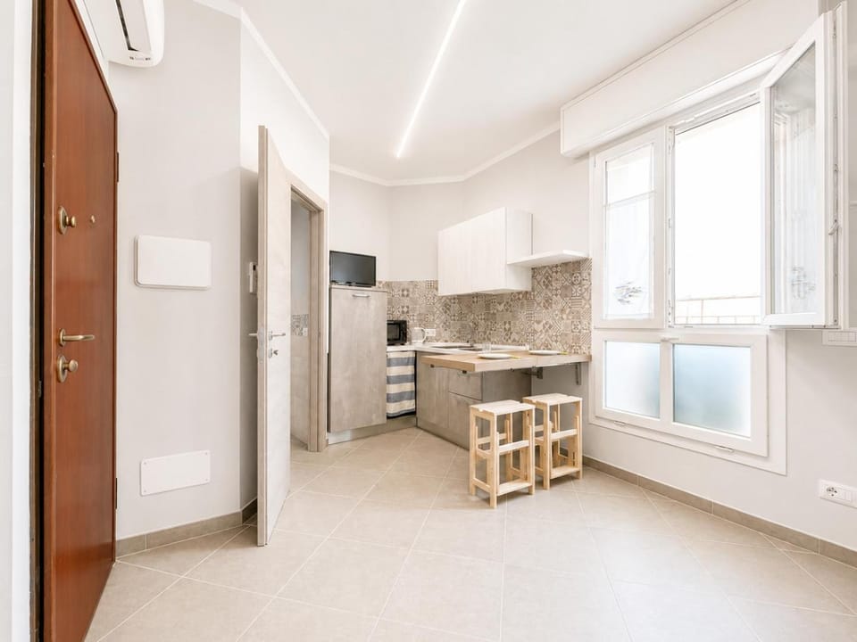 Hostdomus - Mirasole Apartment Apartment in Liguria
