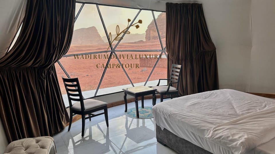 Bed, View (from property/room), Balcony/Terrace, Living room, Photo of the whole room, Seating area, Dining area, Bedroom