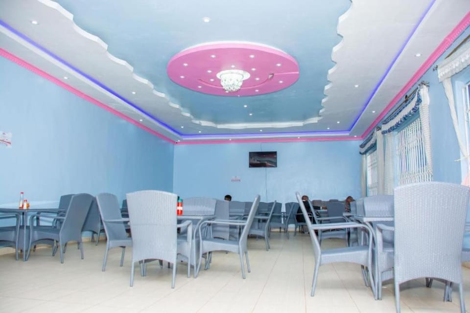 Restaurant/places to eat, Restaurant/places to eat