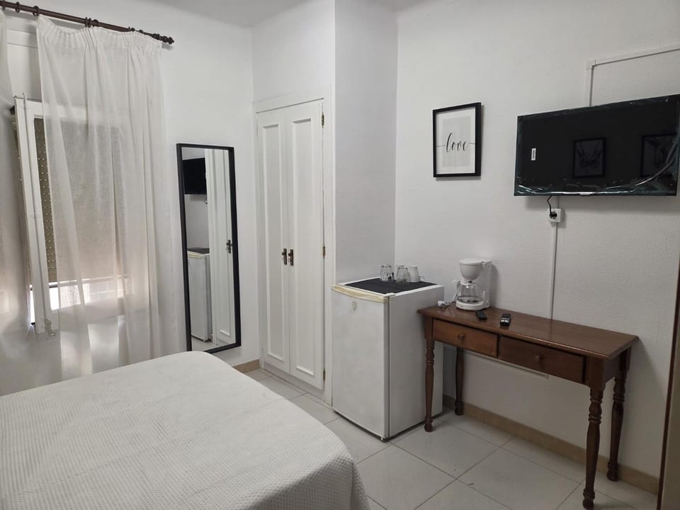 Property building, Living room, Bedroom