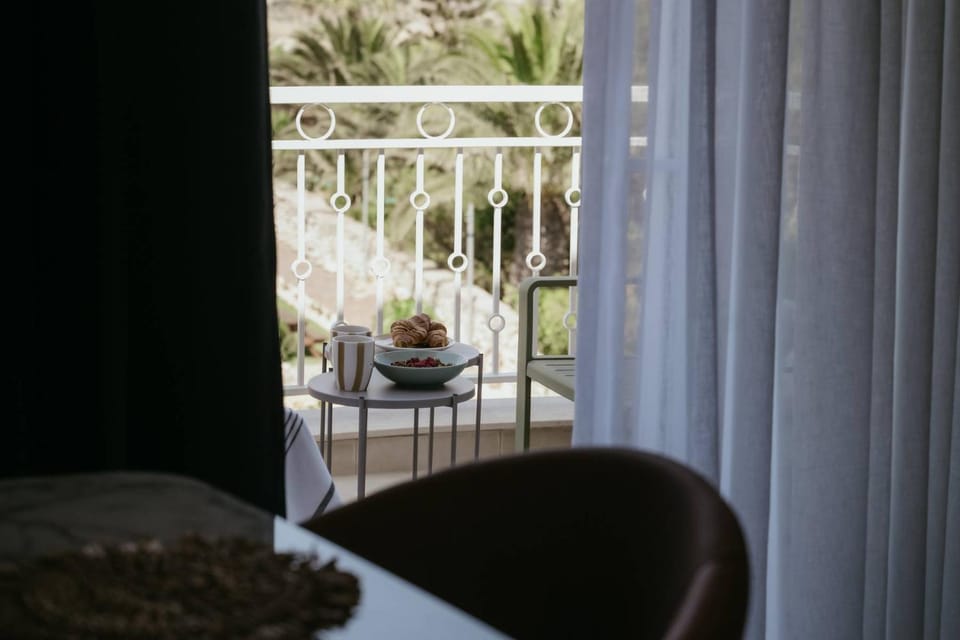 Garden, View (from property/room), Balcony/Terrace, Seating area, Dining area, Garden view