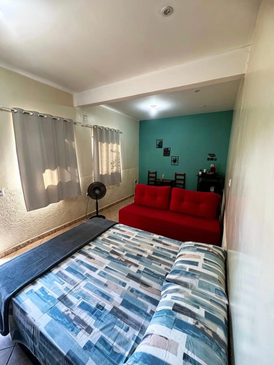 Bed, Living room, Photo of the whole room, Bedroom