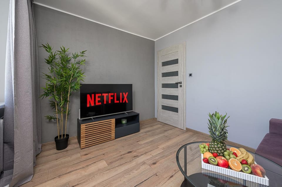 Communal lounge/ TV room, TV and multimedia, Evening entertainment