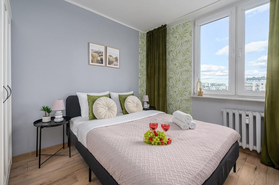 Bed, Photo of the whole room, Bedroom, internet