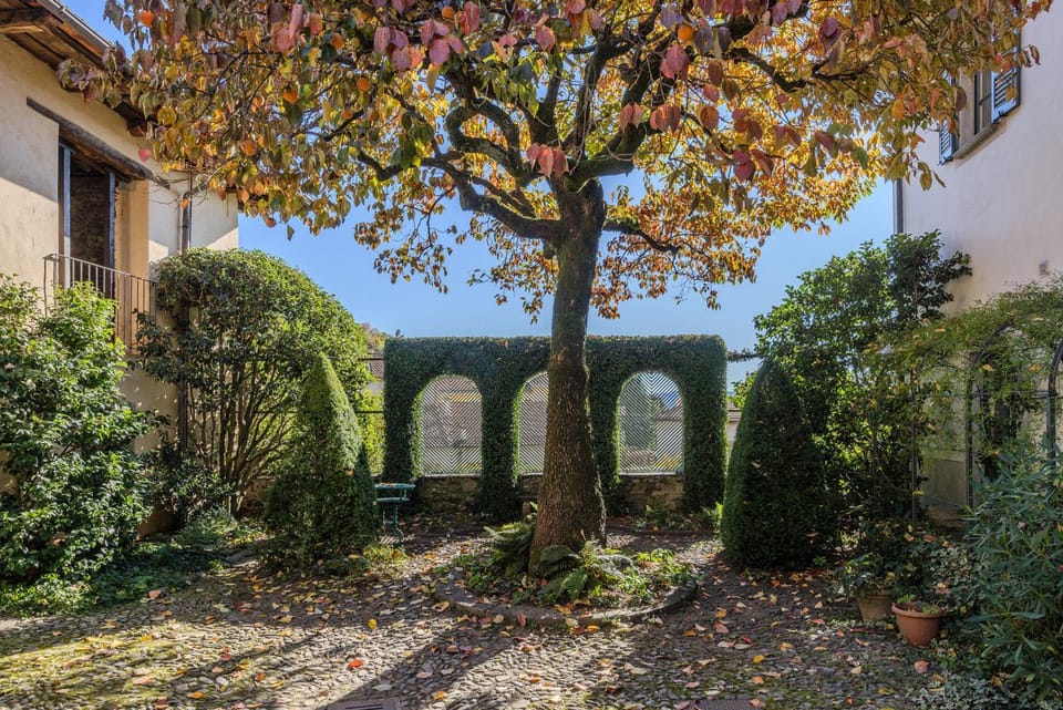 Inner courtyard view