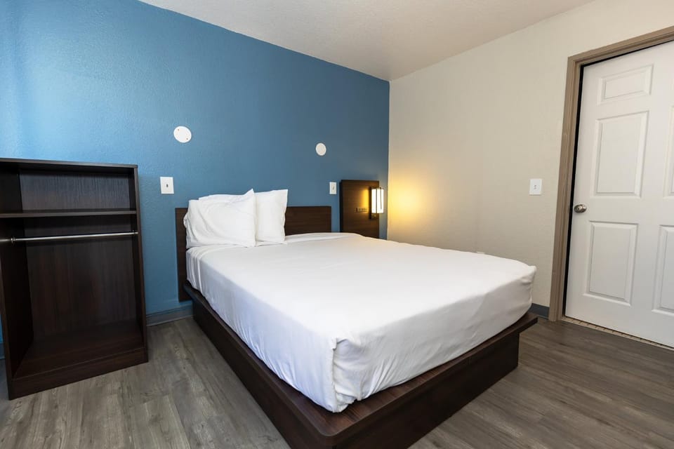 Lubbock Inn & Suites Motel in Lubbock