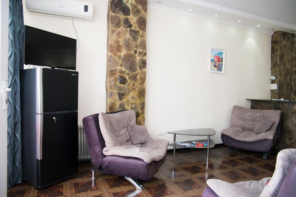 TV and multimedia, Living room, Photo of the whole room, Seating area