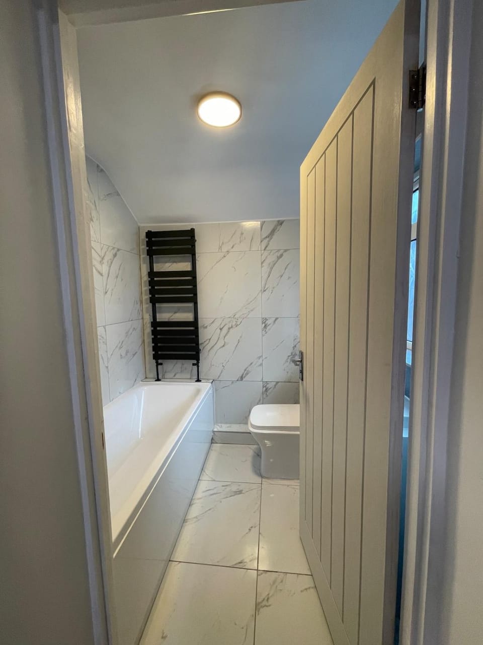 3 Bedroom House in Wolverhampton Apartment in Wolverhampton