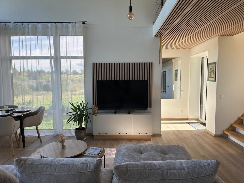 Communal lounge/ TV room, TV and multimedia