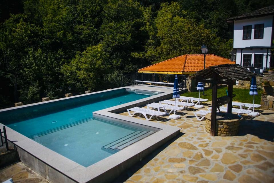 Бекяровата къща Villa in Gabrovo