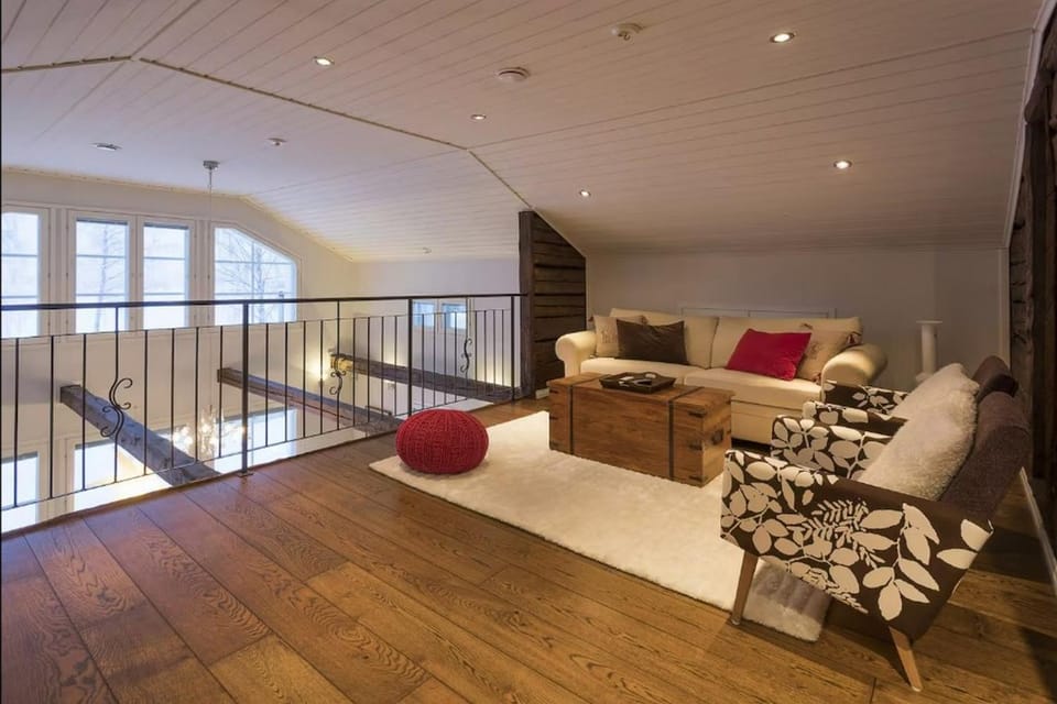 Living room, Seating area