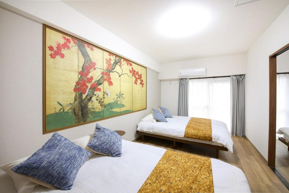 Namba kuromon 301 , Hokusai House 3 min to Dotonbori BR Sleeps 8 Apartment in Osaka