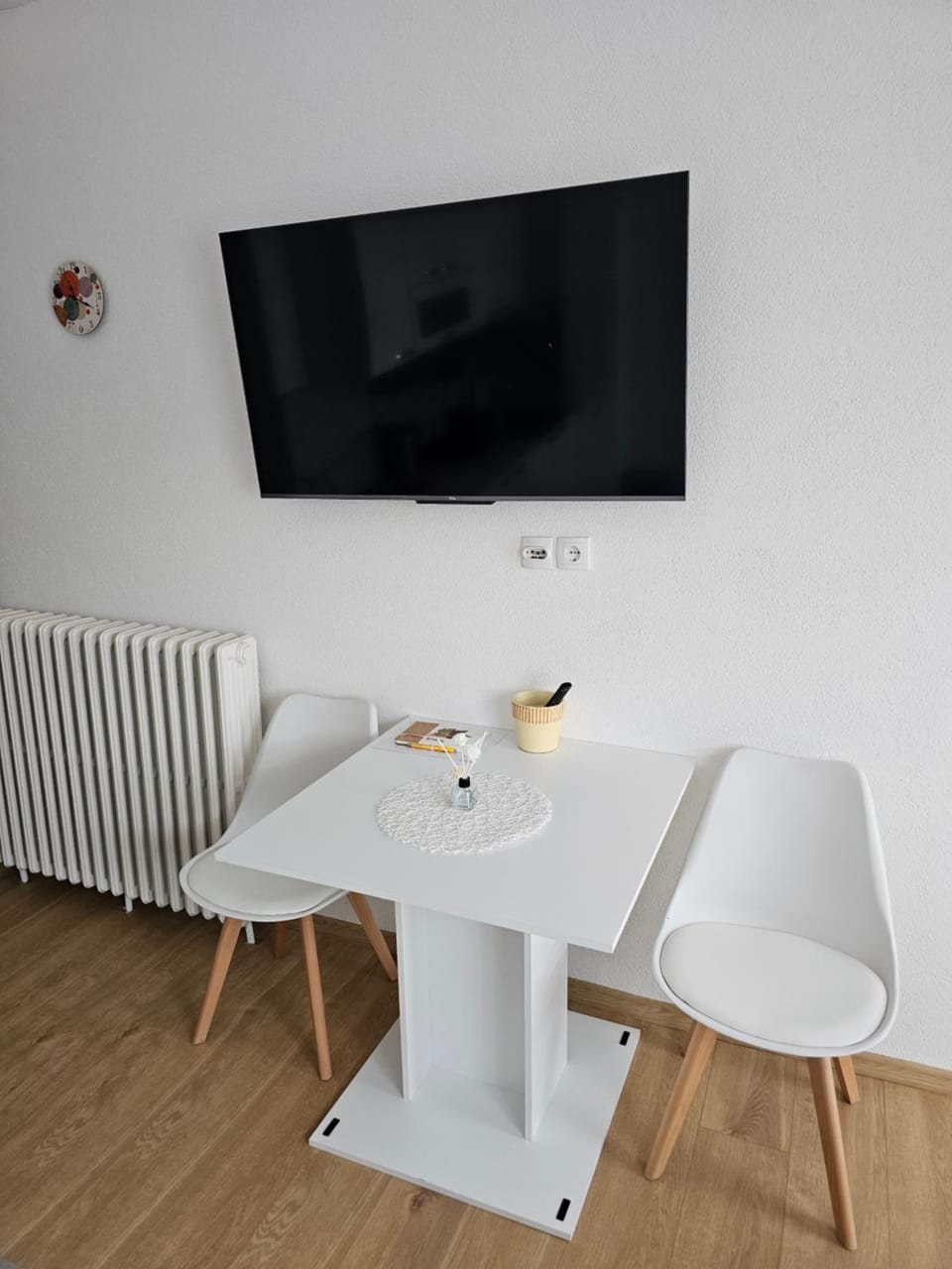 TV and multimedia, Dining area