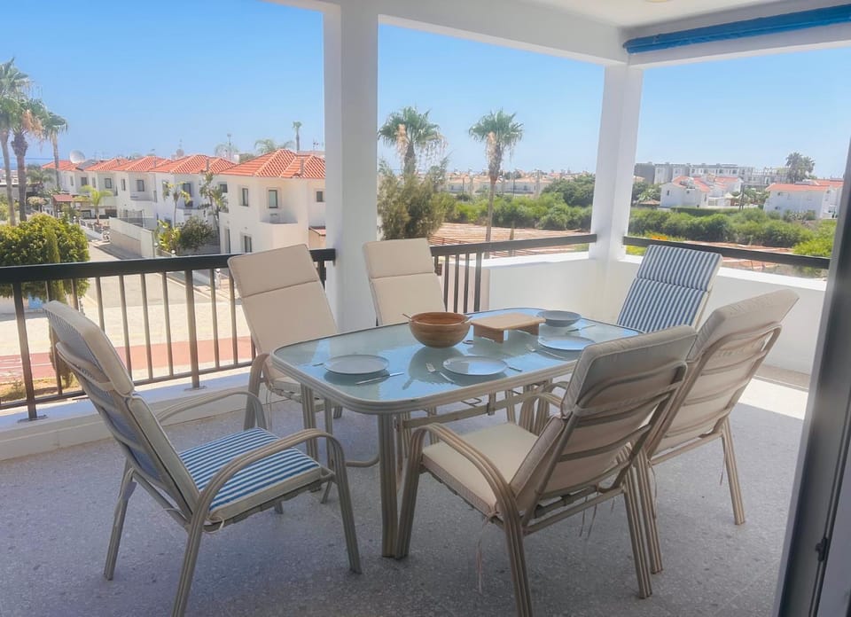 La Calma sea view apartment in Kapparis Apartment in Paralimni