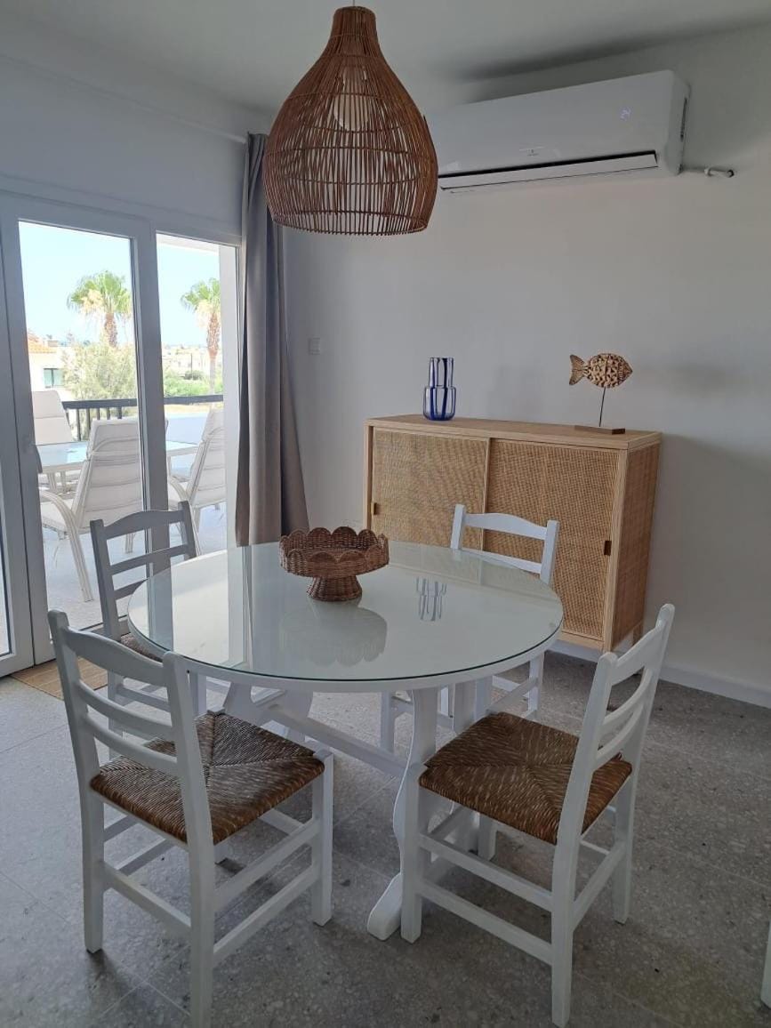La Calma sea view apartment in Kapparis Apartment in Paralimni