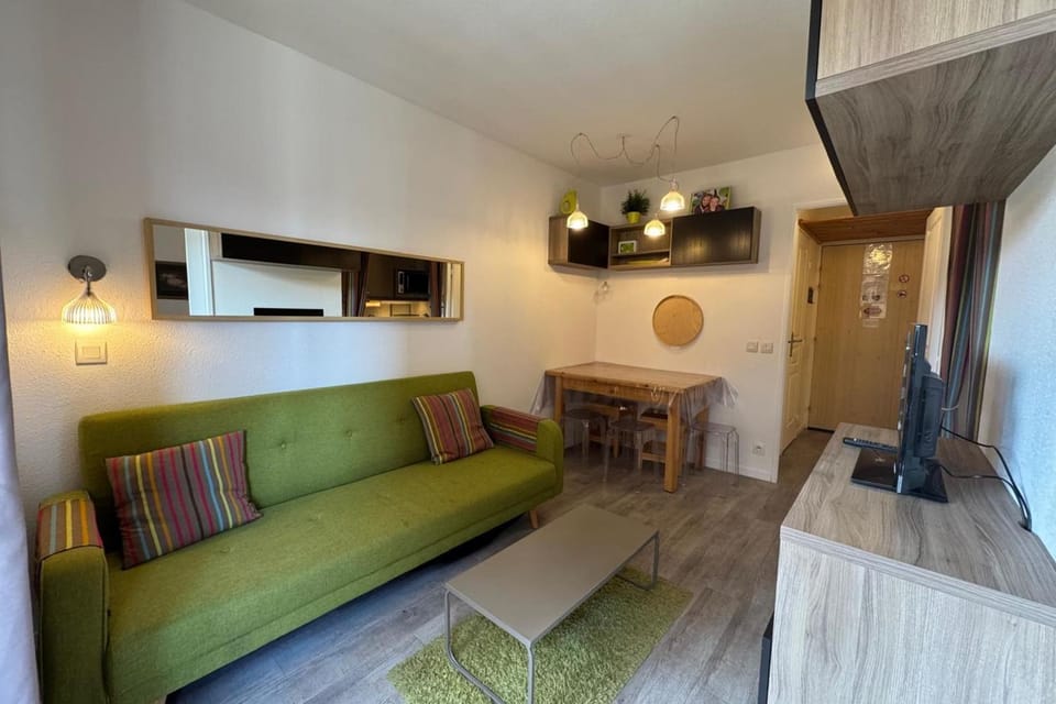 Appart T2 pers Risoul Proche pistes Apartment in Provence-Alpes-Côte d'Azur