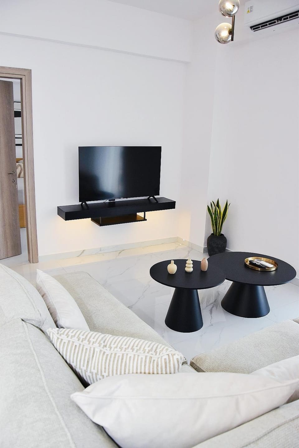 Luxury City Apartment, 3 bedrooms 3 baths, Chania Apartment in Chania