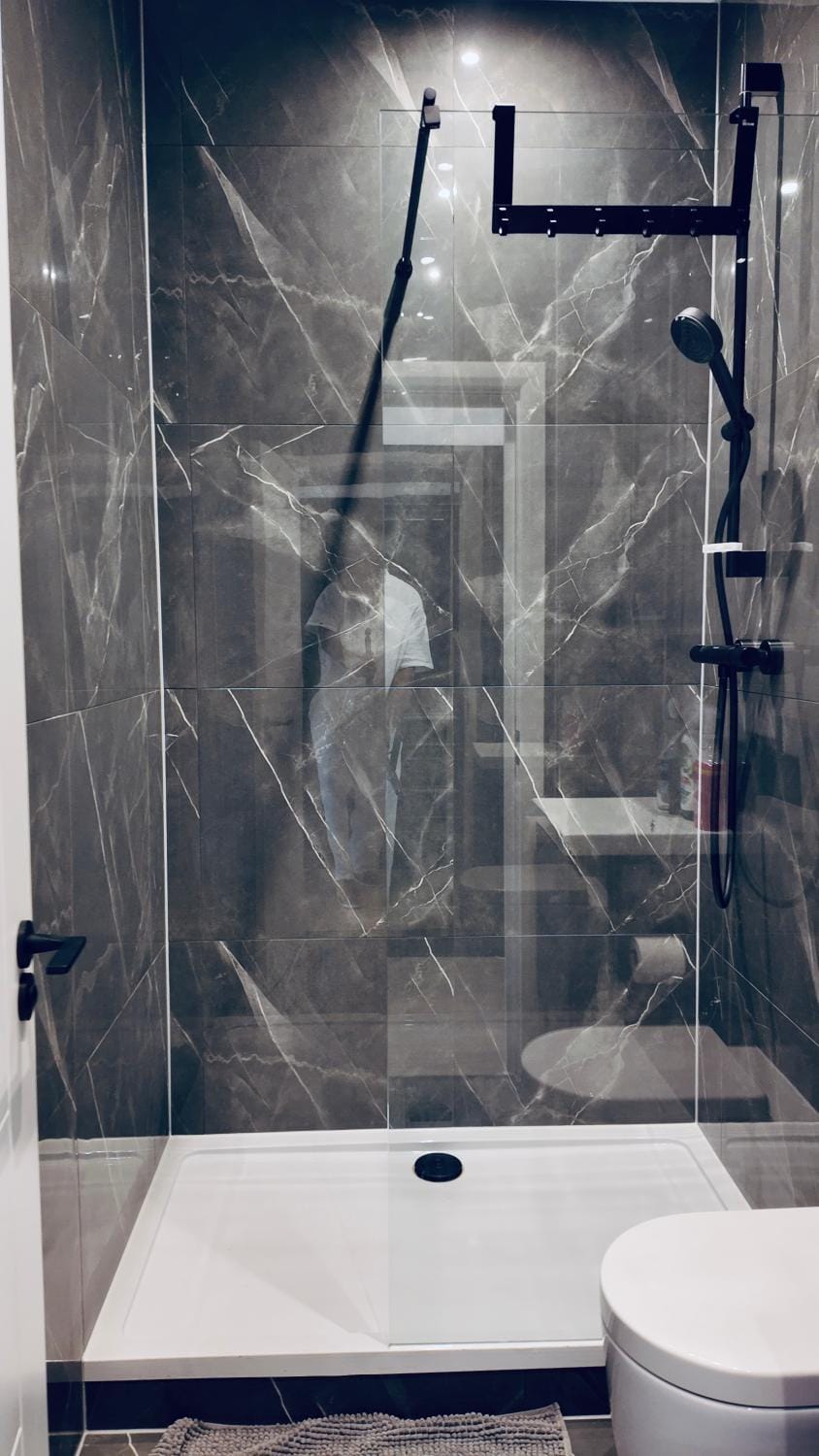 Shower, Toilet, Bathroom, Bath