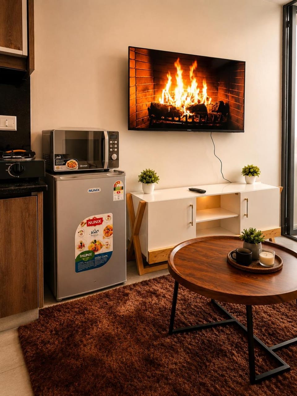 TV and multimedia, Kitchen or kitchenette, Dining area, Evening entertainment