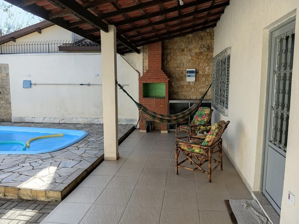Casa de praia com piscina próximo ao centro em Ubatuba House in Ubatuba