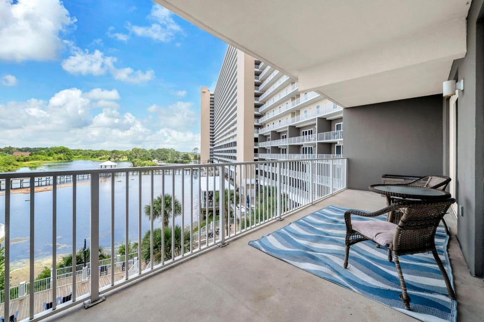 Laketown Wharf 329 House in Long Beach