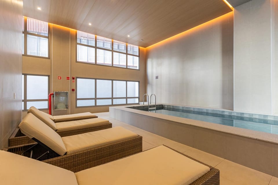 Stay Home Level Brooklin - Jardim das Acácias - Piscinas Externa e Interna Aquecida - Academia Top - Comodidades de Spa Sauna e Sala de Massagem - Espaço Coworking - Lavanderia - Mesa de Bilhar Apartment in Sao Paulo City