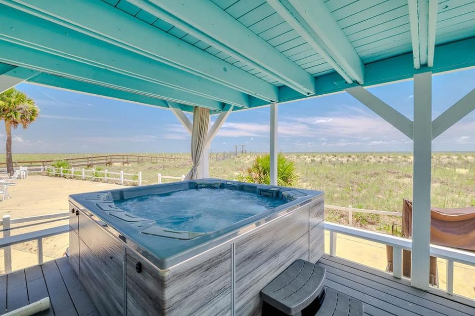 Day, Natural landscape, Hot Tub, Balcony/Terrace