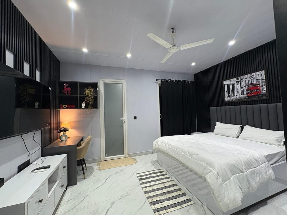 Bed, TV and multimedia