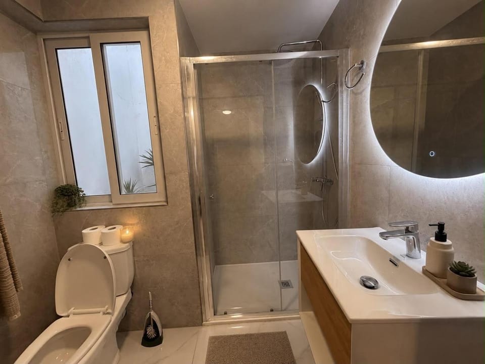 Bright & Spacious 4BR Apartment Apartment in Sliema