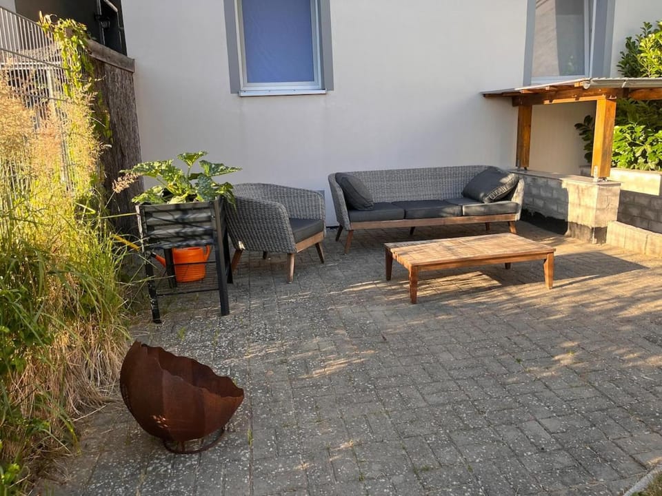 Patio, Balcony/Terrace, Seating area