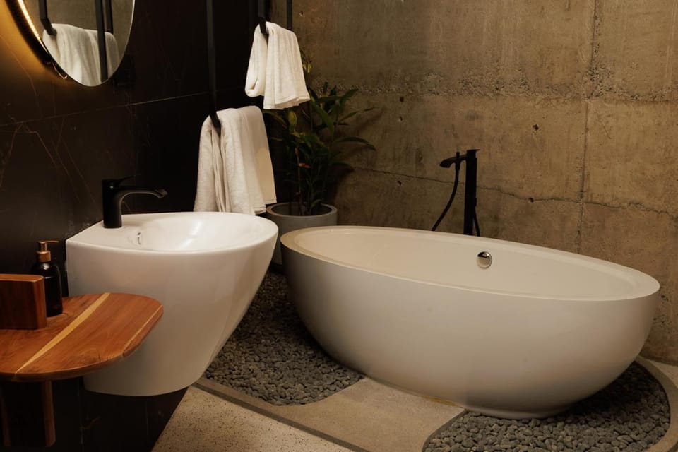 Bathroom, Bath