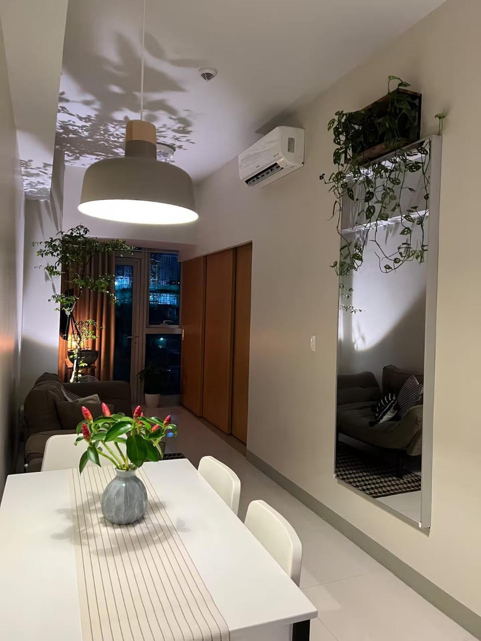 Living room, Dining area