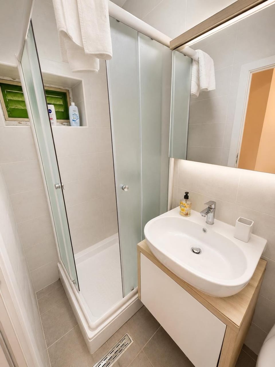 Shower, Bathroom