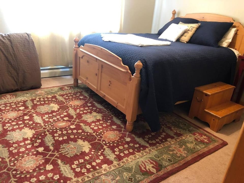 Family Cabin with Beautiful view of Bear Lake Cabin in Garden City