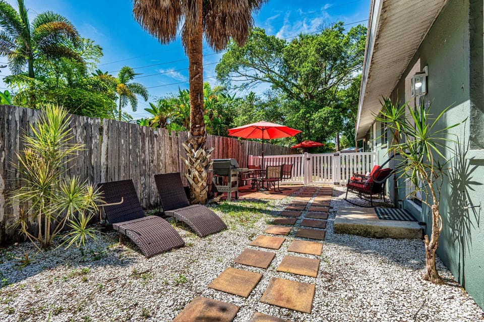 Sarasota Retreat Near Beach with Patio & Grill House in Sarasota