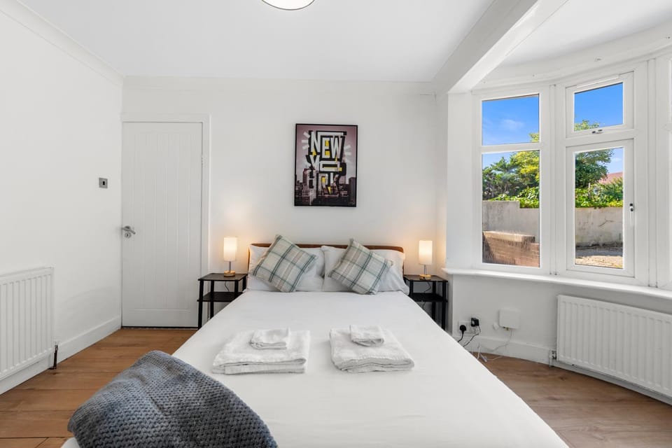Photo of the whole room, Bedroom, internet, towels