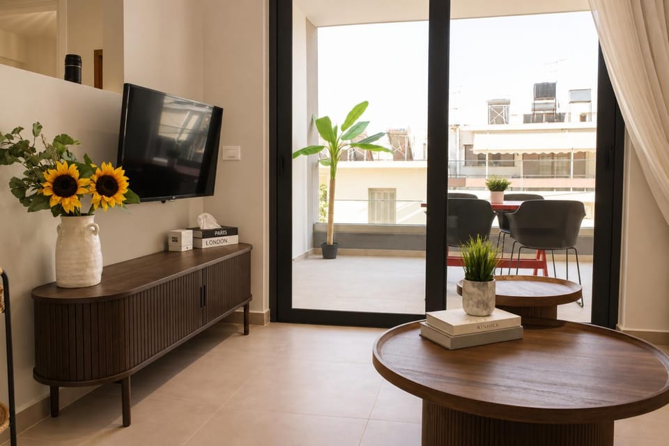 Tzafa Urban Living with free indoor parking Apartment in Chania