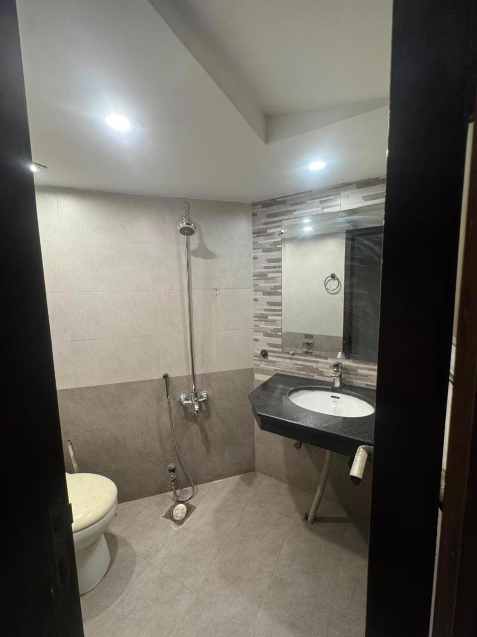 HK Residency Apartment in Lahore