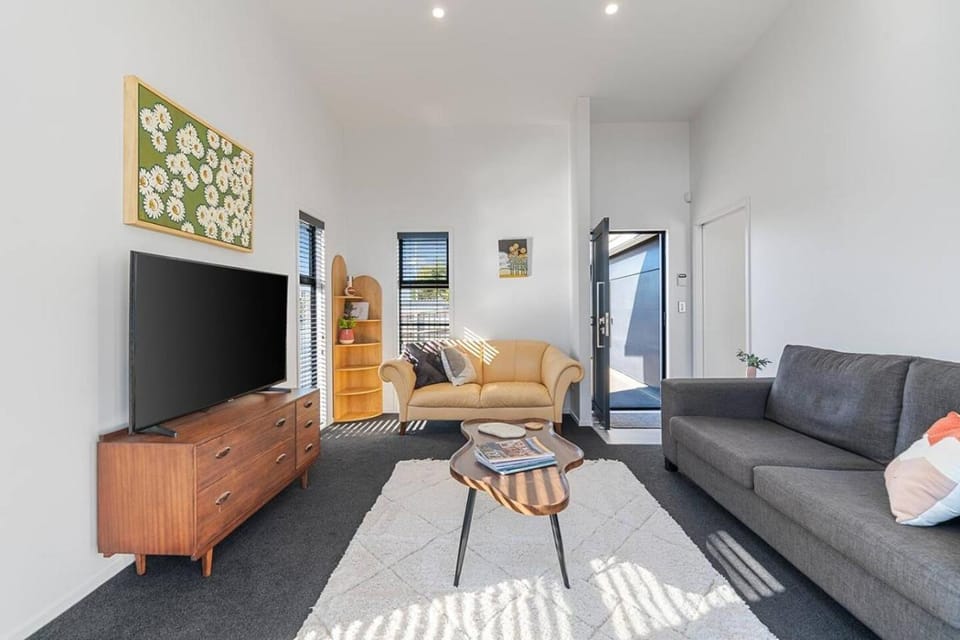 Sun Kissed Stays - Pet Friendly House in Bay Of Plenty