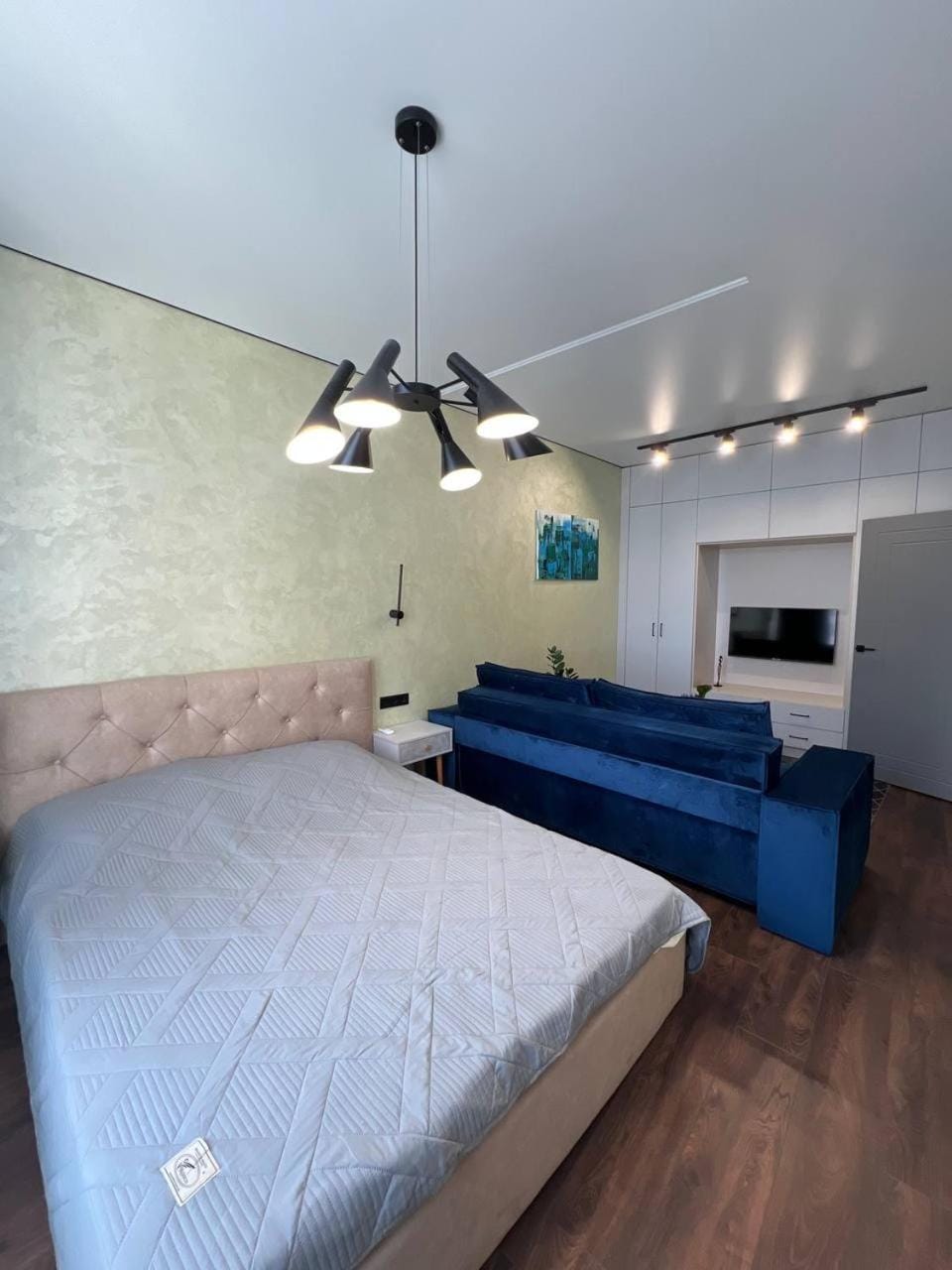 Luxury Navy Blue Apartment 683 Apartment in Odessa