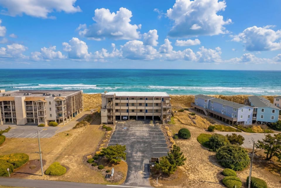 Oceanfront Condo with Direct Beach Access and Pool House in Nags Head