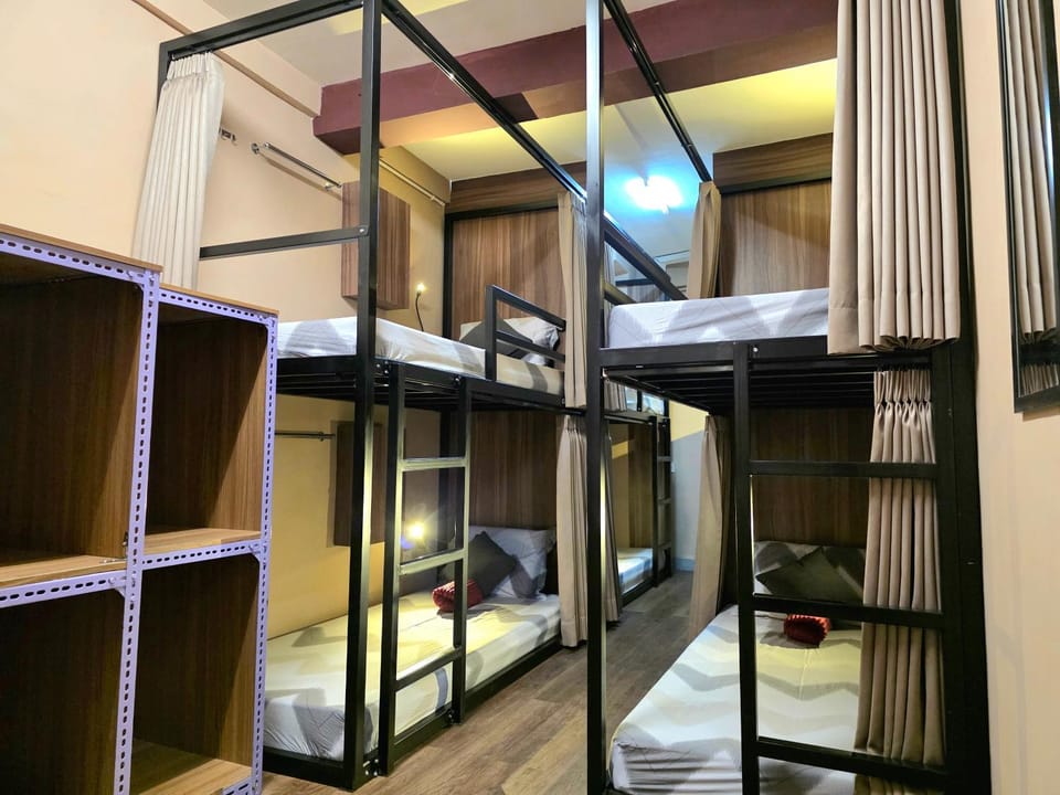 Bed, Bedroom, bunk bed