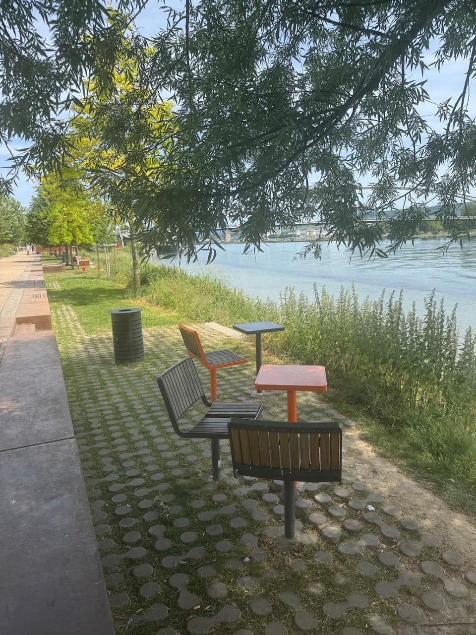 Quiet & Cozy, 15 Min to Basel by Bus, Parking Apartment in Weil am Rhein