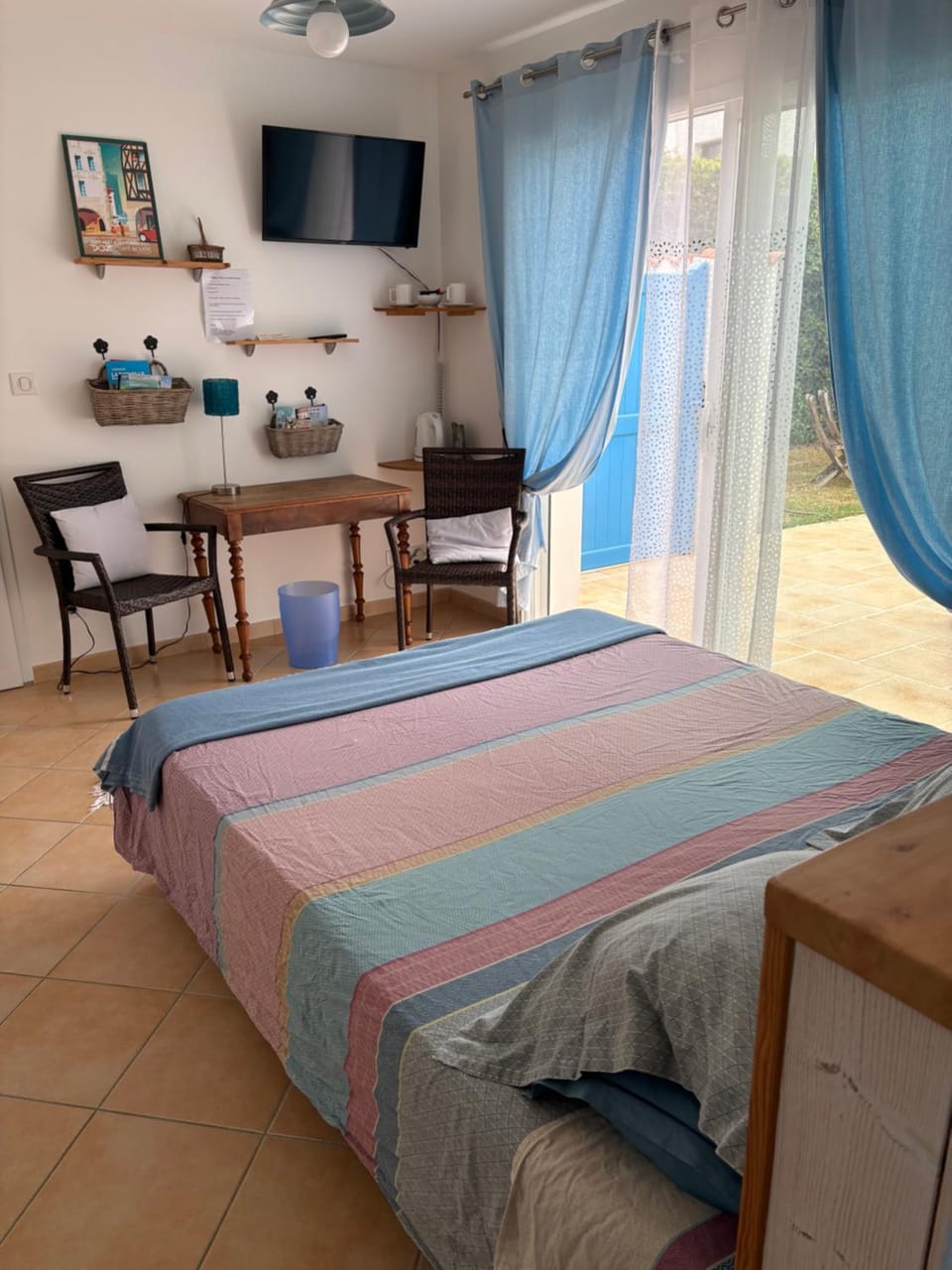 Chambre d'hôtes les Galets Bleus Bed and Breakfast in La Rochelle