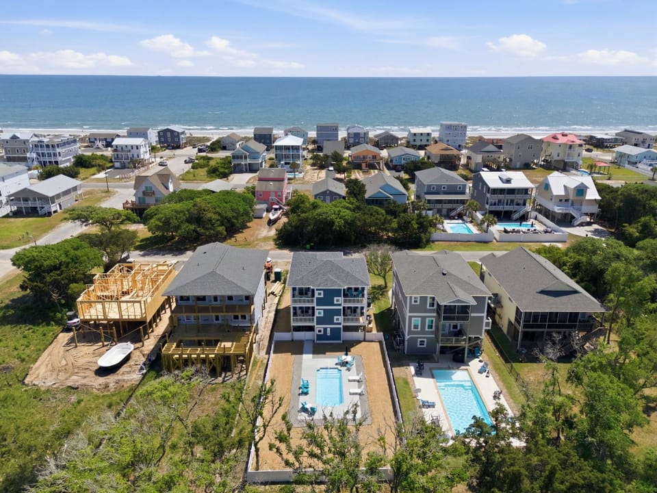 New OKI Build 3min Walk to Beach with Private Pool House in Oak Island