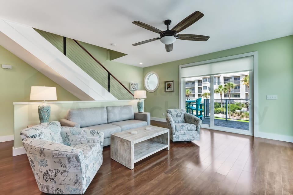 Dog Friendly - Ocean Views - Across the Street from Ocean House in Fernandina Beach