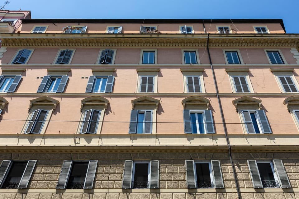 Property building, Facade/entrance