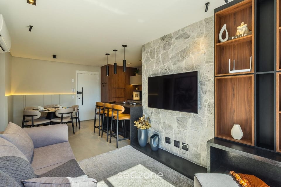 TV and multimedia, Kitchen or kitchenette, Living room, Dining area